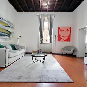 Leonina4 Cozy Rome